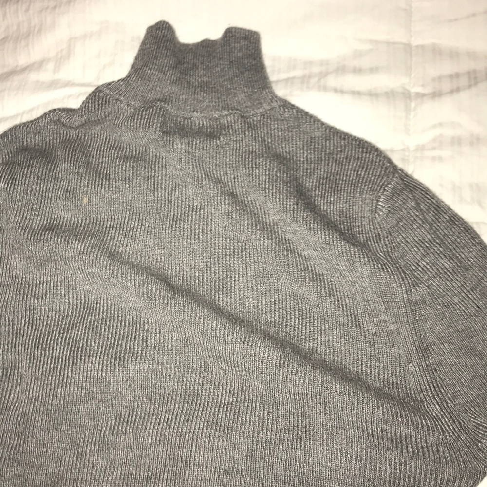Cropped turtle neck